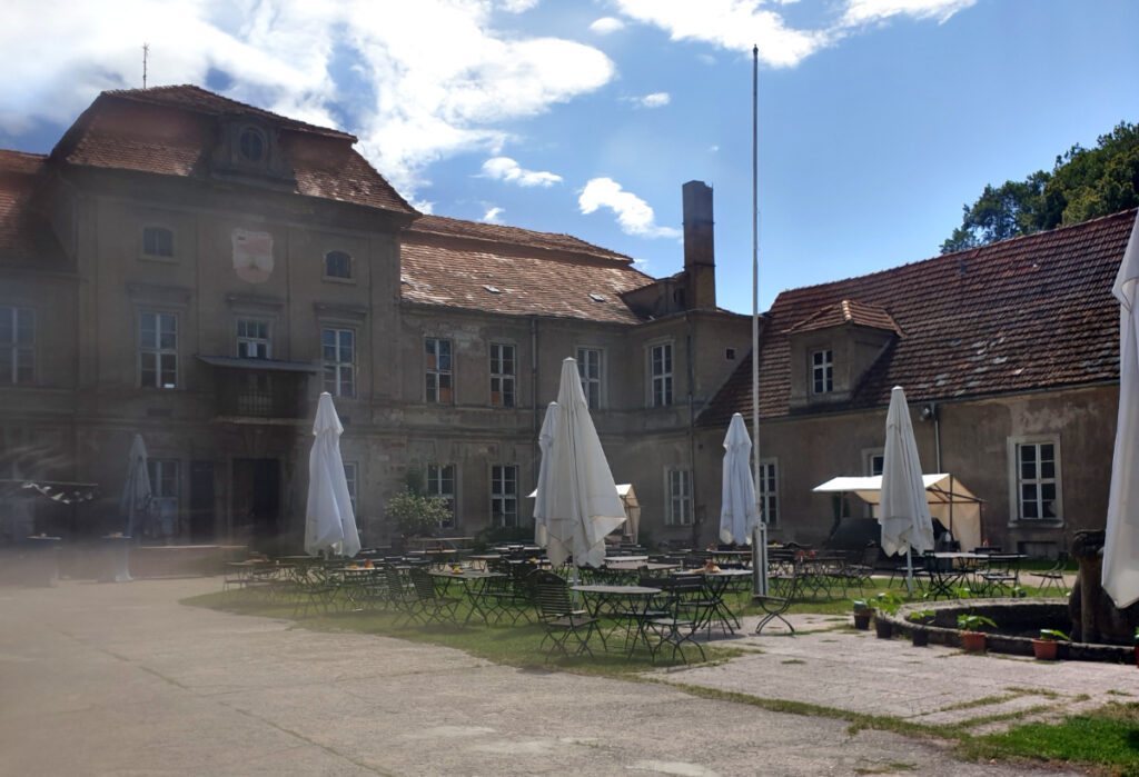 Schloss Plaue, Innenhof