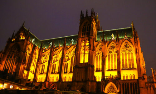Schwerelose Gotik. Kathedrale Saint-Etienne.